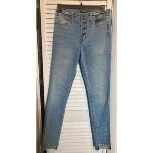 Abercrombie and Fitch WOMANS skinny jeans
